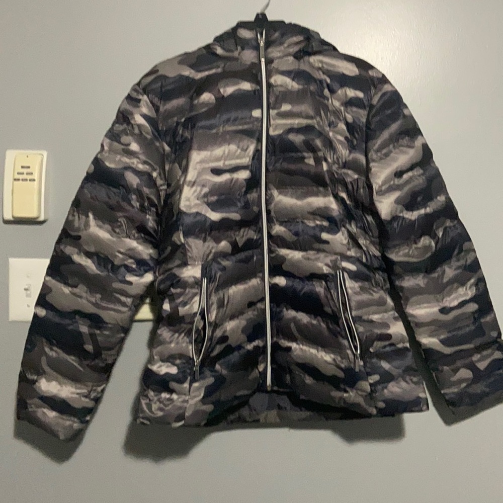 Windbreaker jacket